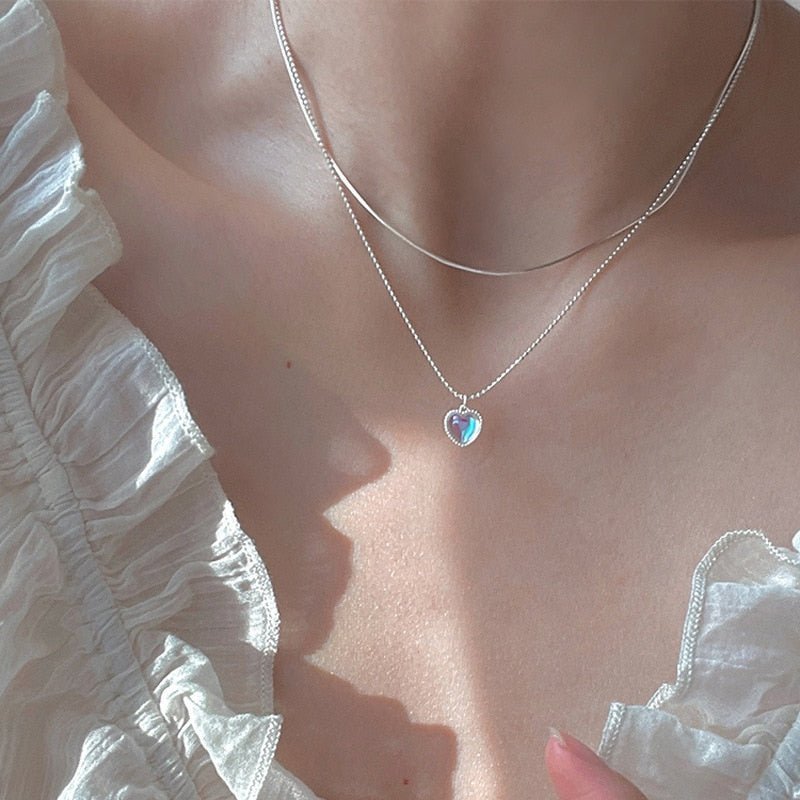 Collar de corazón Kpop para mujer, cadena de clavícula de amor de frijol de la suerte francés, collar femenino Simple coreano, colgante juvenil y  femenino de doble capa.