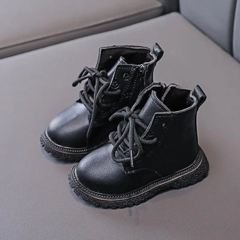 Botas Martin cálidas para niños, nuevas botas de terciopelo de estilo británico para niños, zapatos antideslizantes resistentes al desgaste para niños y niñas, calzado genial para estudiantes